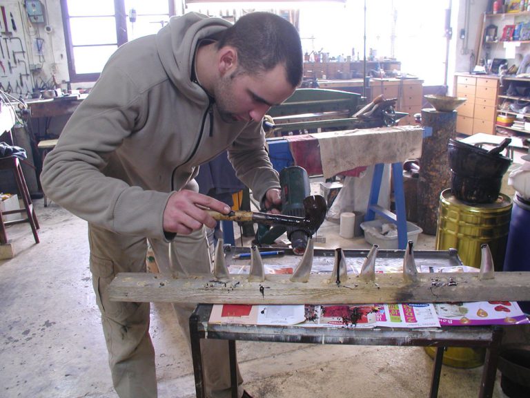 Wilfrid Jolly, dinandier designer